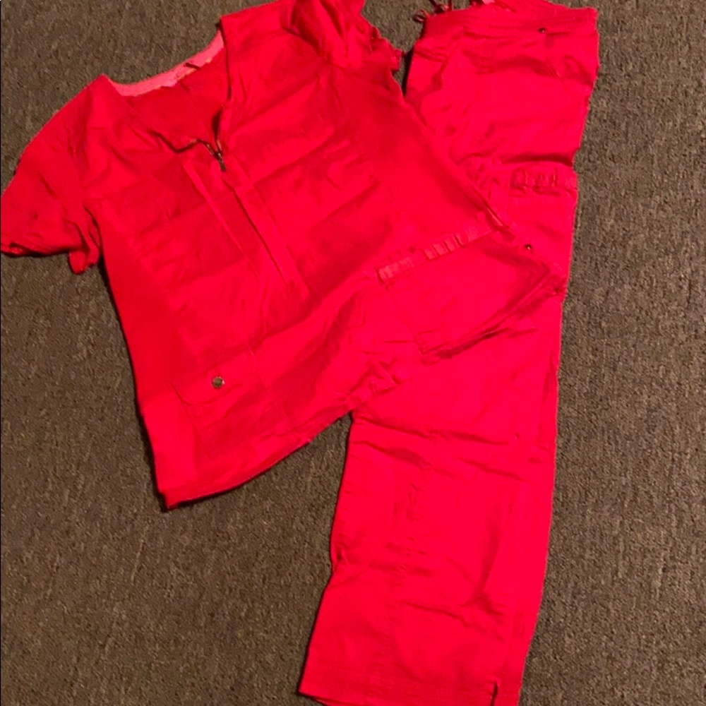 Beyond scrubs set
